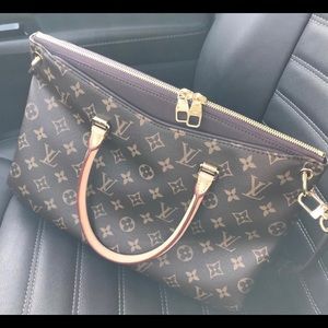 Louis Vuitton Pallas Tote Monogram Canvas